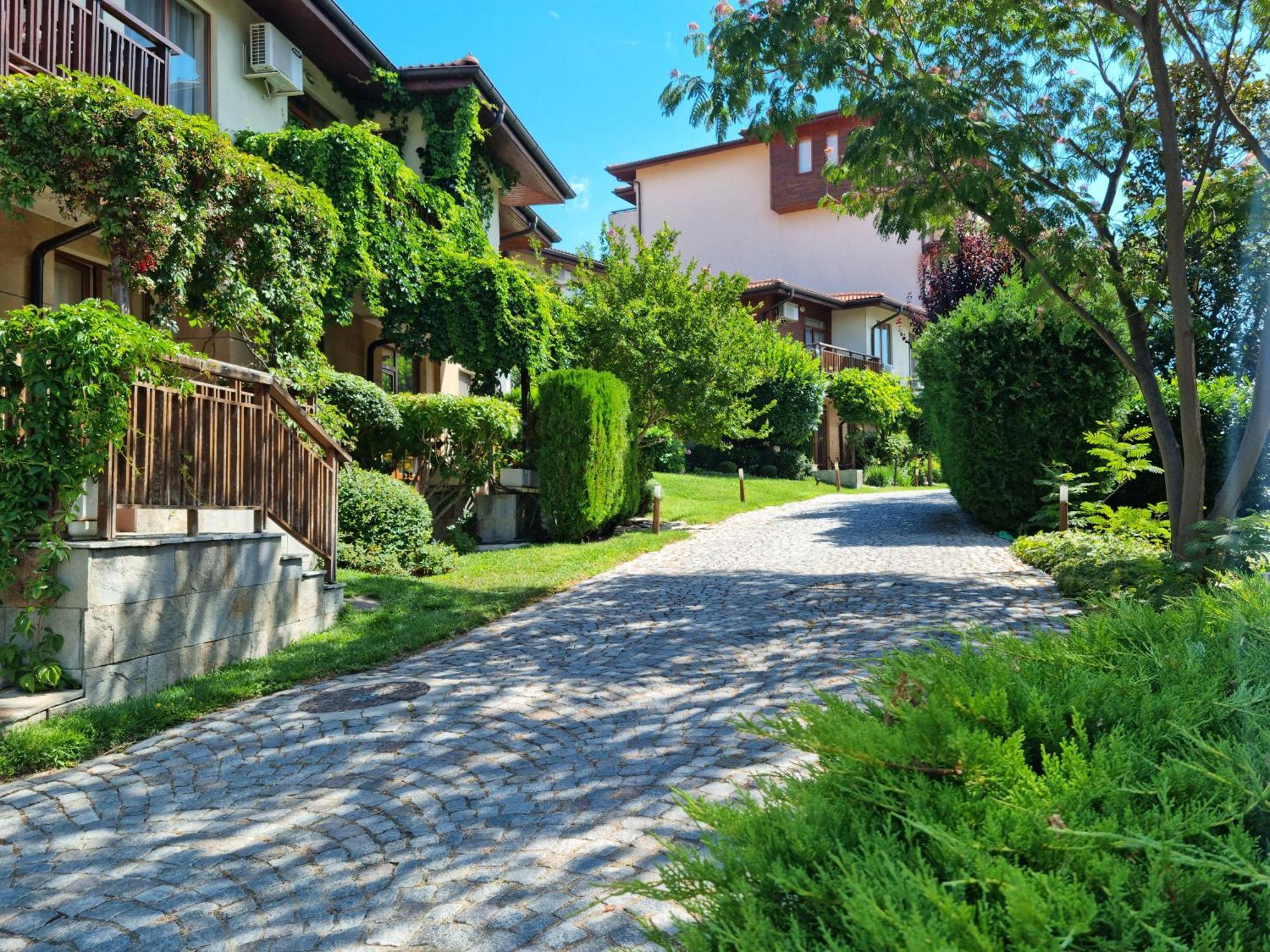Апартамент Ния, Райска Градина / Garden Of Eden Свети-Влас Экстерьер фото